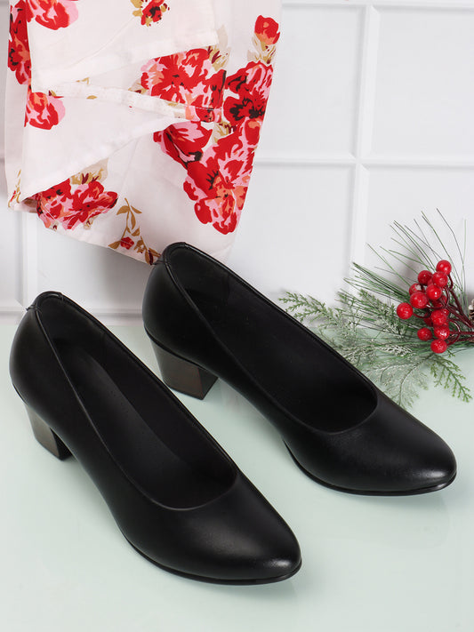 Women Black Coloured Block Solid Pumps