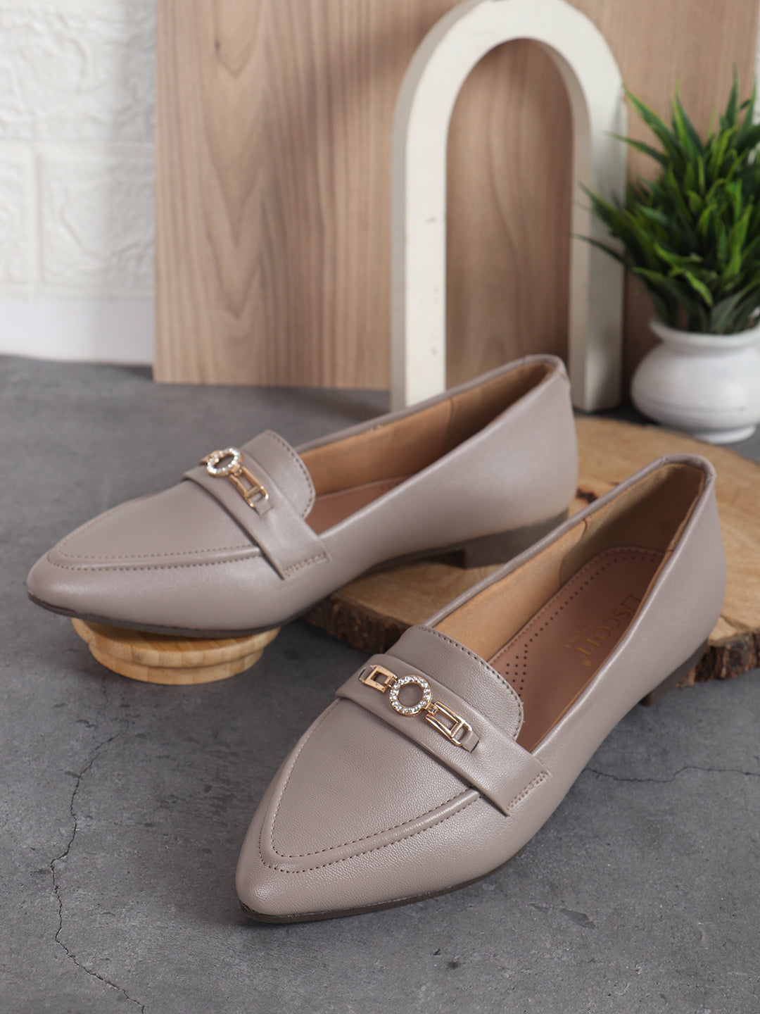 Liscott Comfortable Flats for Women