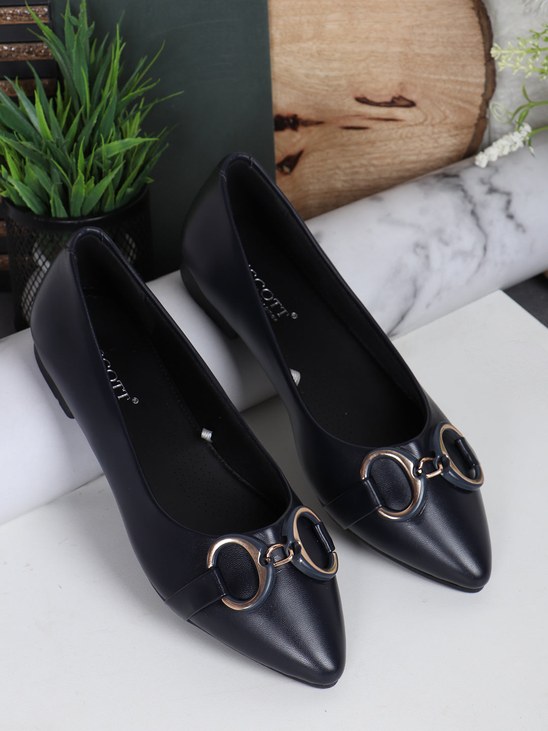 Liscott Comfortable Flats for Women