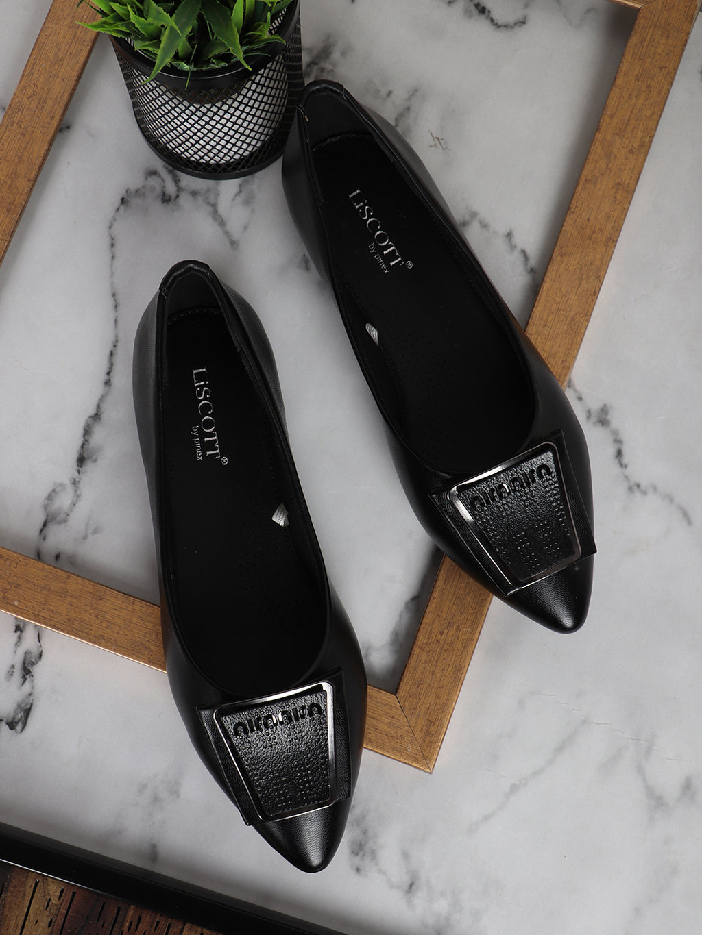 Liscott Comfortable Flats for Women