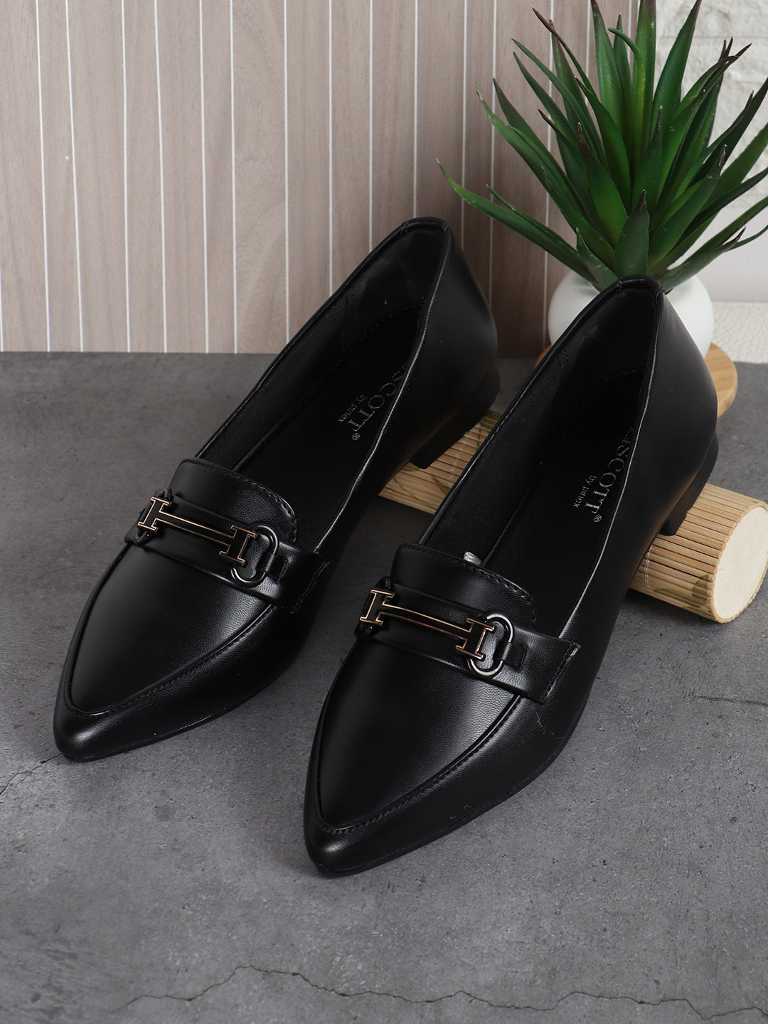 Liscott Comfortable Flats for Women