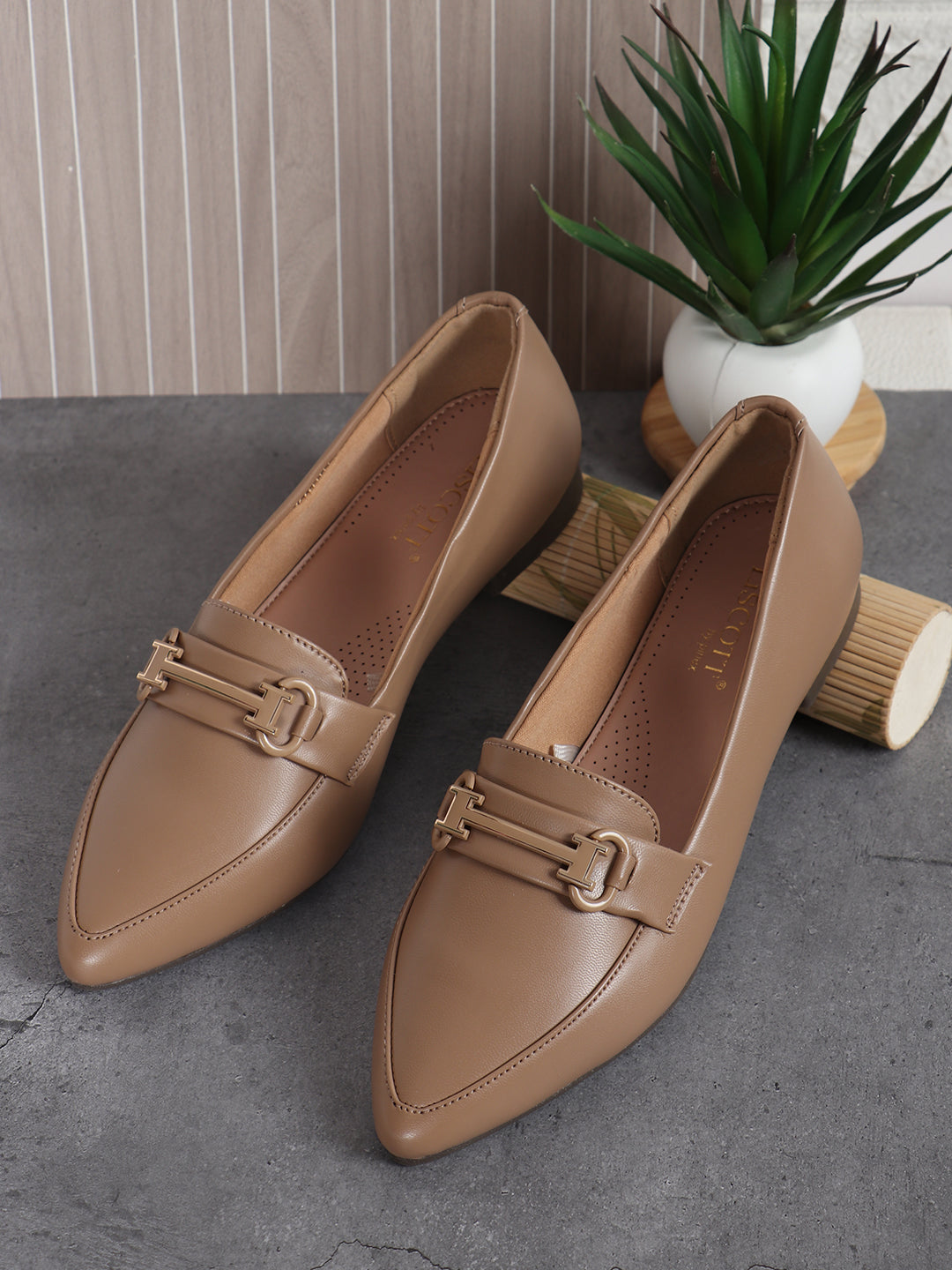 Liscott Comfortable Flats for Women