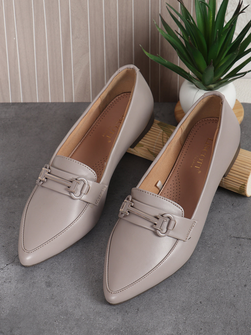 Liscott Comfortable Flats for Women