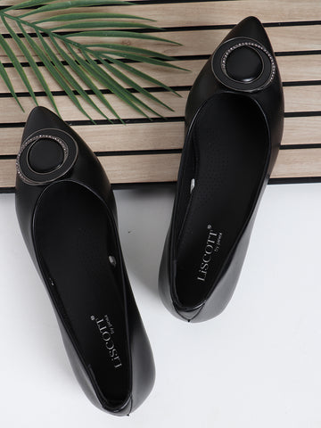 Women Black Coloured Pointed Ballerinas