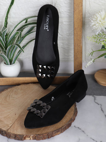 Women Black Coloured Pointed Ballerinas