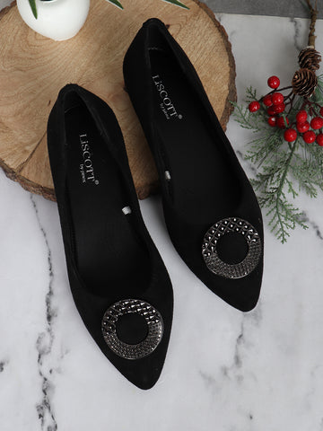 Women Black Coloured Pointed Ballerinas