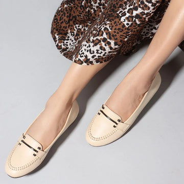 Women Cream Coloured Textured Embellished Round Toe Loafers