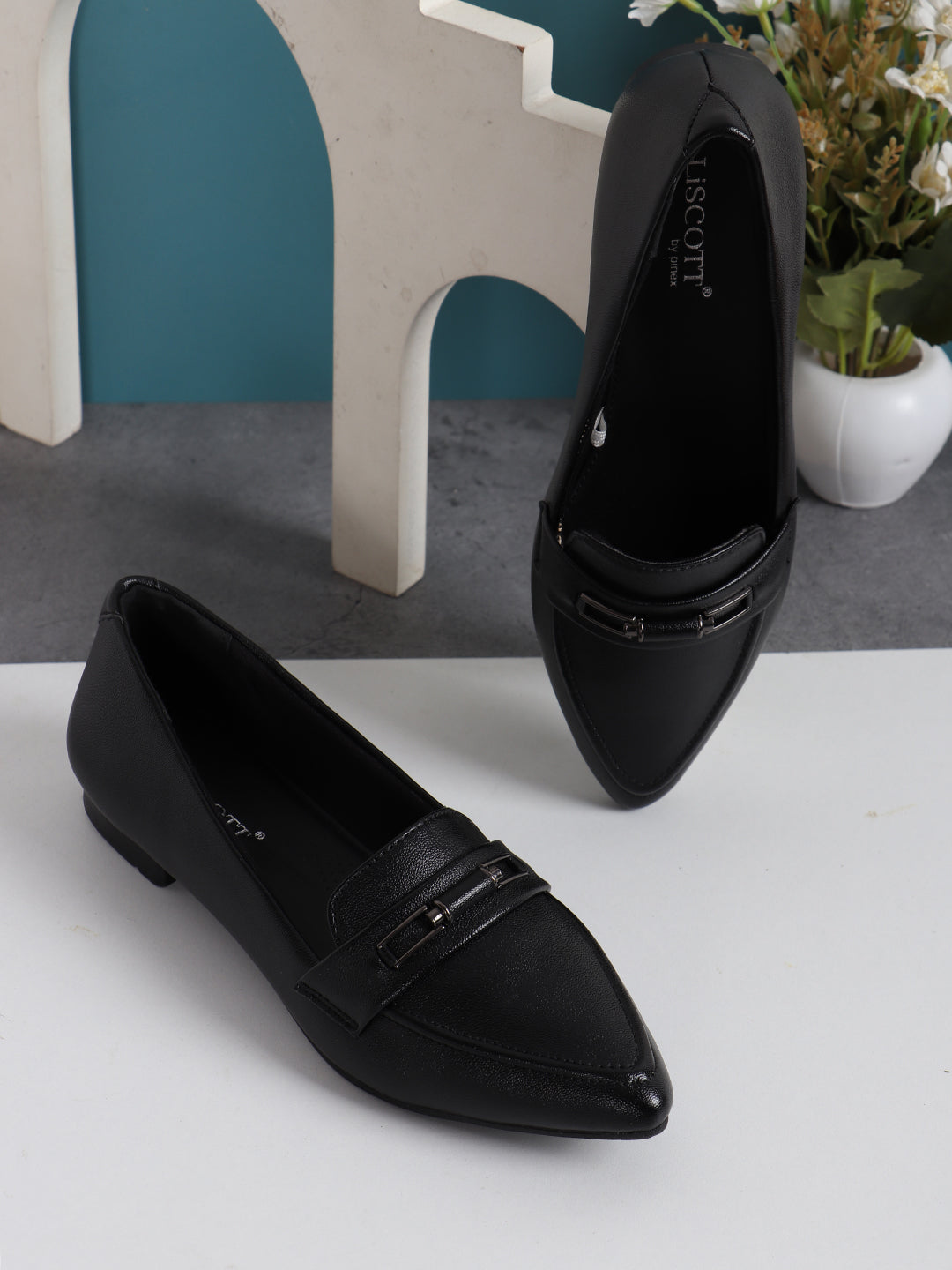 Liscott Comfortable Flats for Women