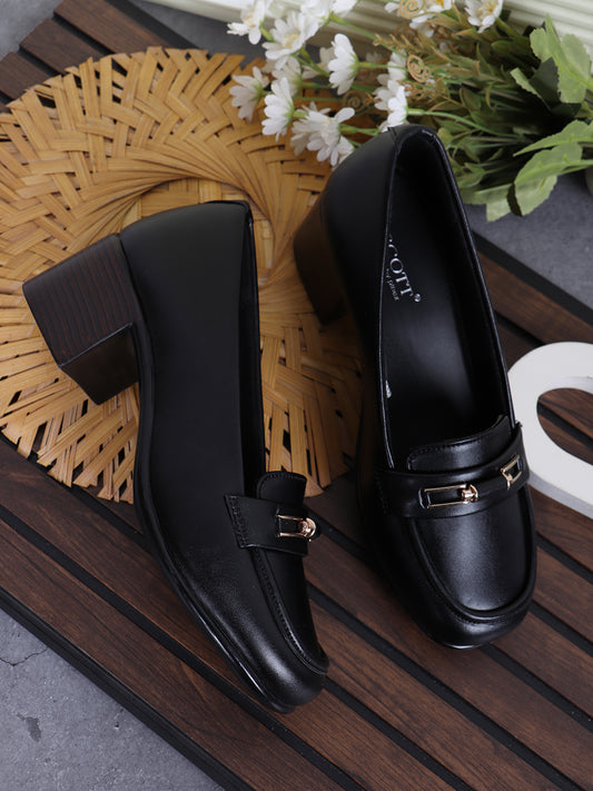Black Coloured Round Toe Block Heels Pumps