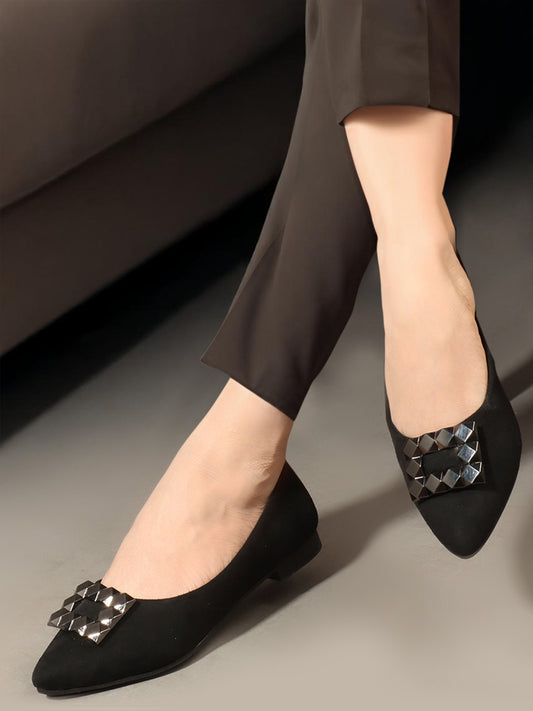 Women Black Coloured Pointed Ballerinas