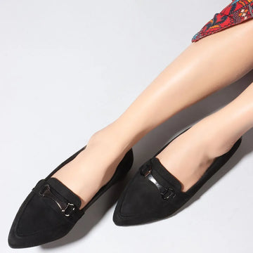 Women Black Coloured Buckled Pointed Toe Lightweight Ballerinas